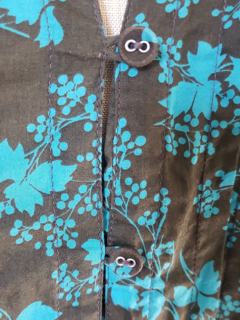 Eddie Bauer Teal Charcoal Floral Pintuck Button‑Down Shirt | Size Medium - Picture 10 of 16